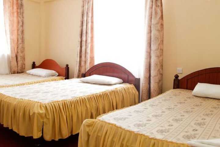 Room 10 of 30