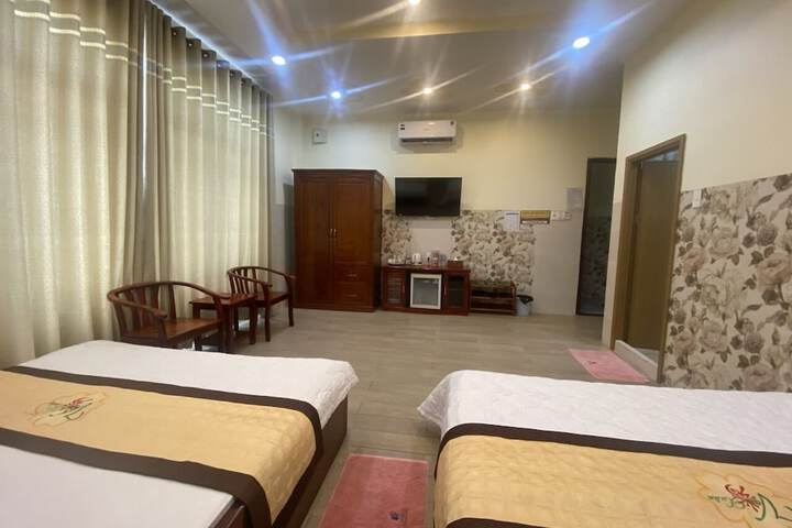 Room 20 of 49
