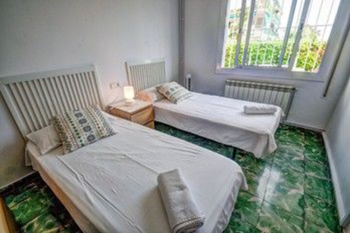 Room 6 of 26