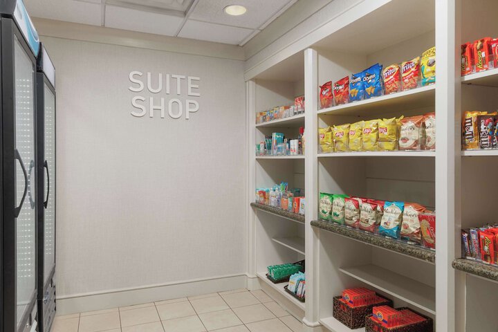 Snack bar