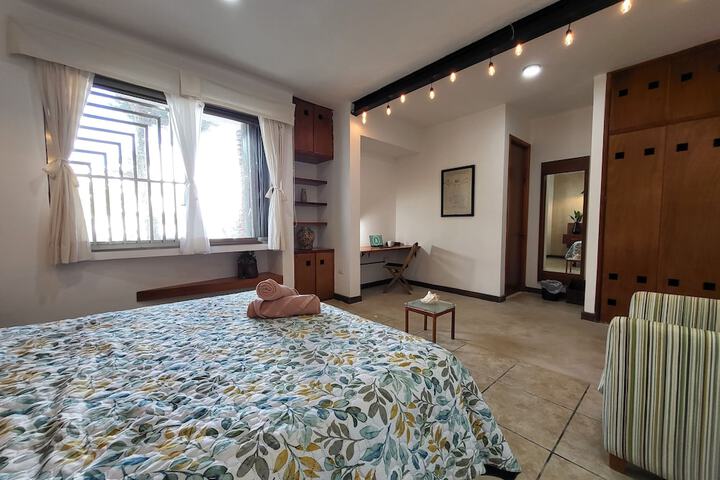 Room 6 of 79