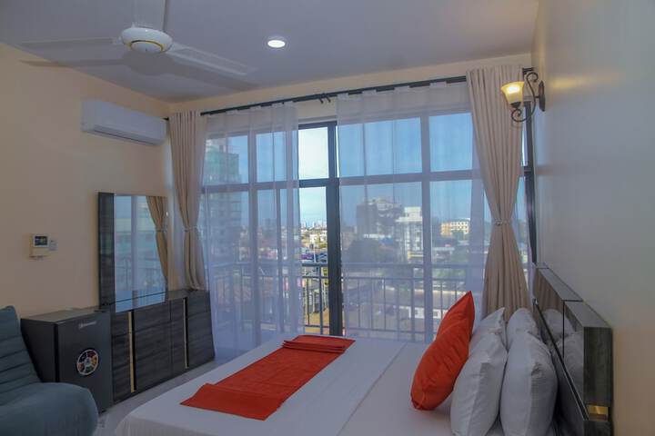 Room 57 of 98