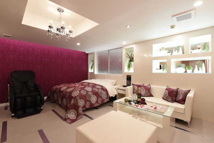 Room 16 of 34