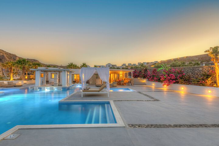 Desiterra Resort &  Spa in Santorini