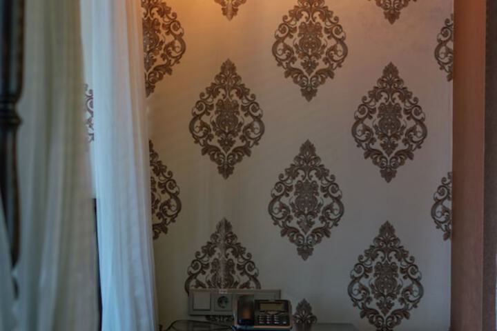 Room 28 of 66