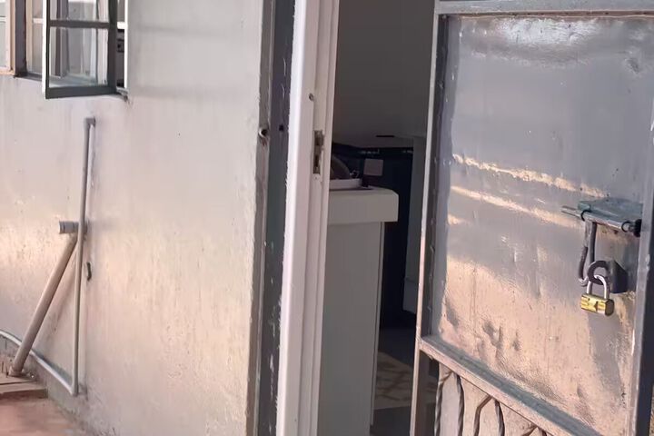 Hotel 4 of 25