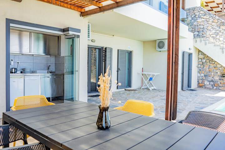 Terrace/Patio 44 of 137