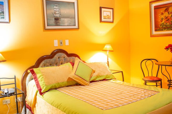 Room 7 of 35