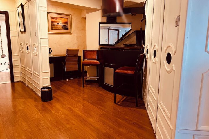 Room 48 of 116