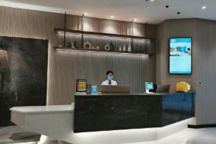 Jingan Hotel (Shaoxing Keqiao Yintai City Branch)