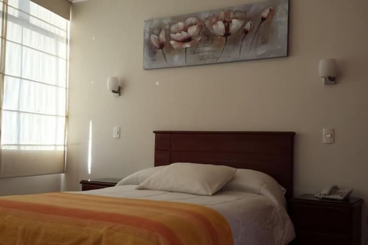 Room 6 of 39
