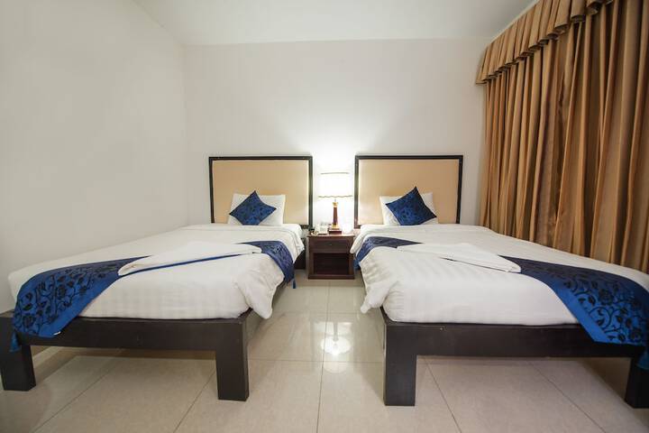 Room 3 of 48