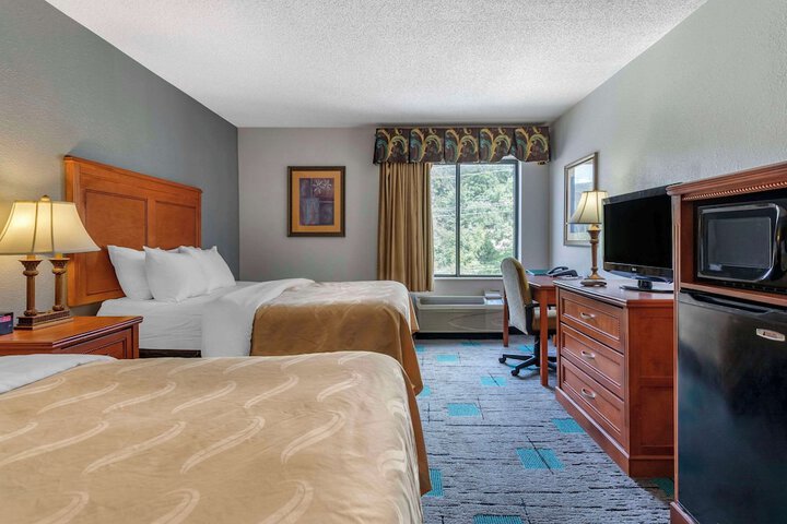 Room 11 of 30