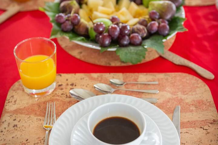 Breakfast/Coffee Service 72 of 88