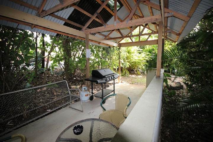 Property Grounds 28 of 31