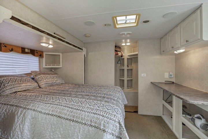 Room 10 of 41