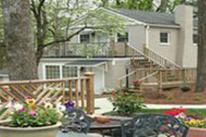 The Twin Lakes Lodge in Greensboro, NC