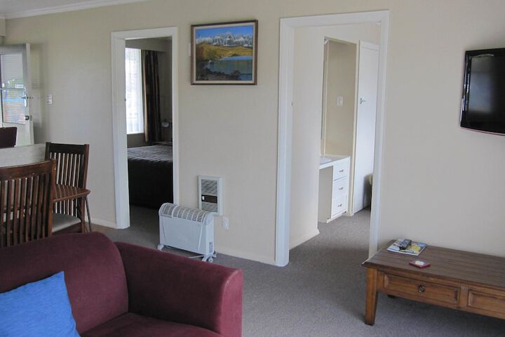 Room 16 of 53