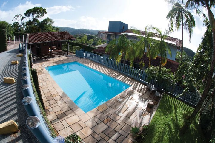 Pool Hotel