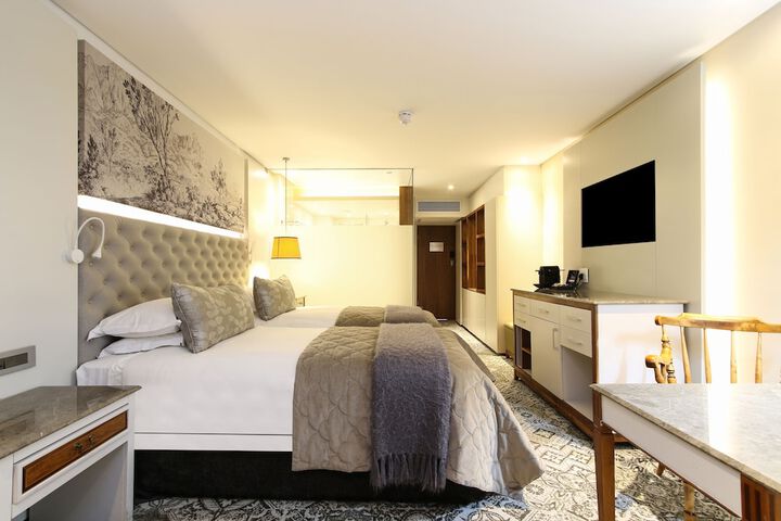 Room 37 of 108