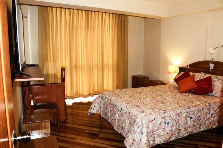 Room 4 of 24