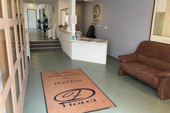 Entrance & Lobby