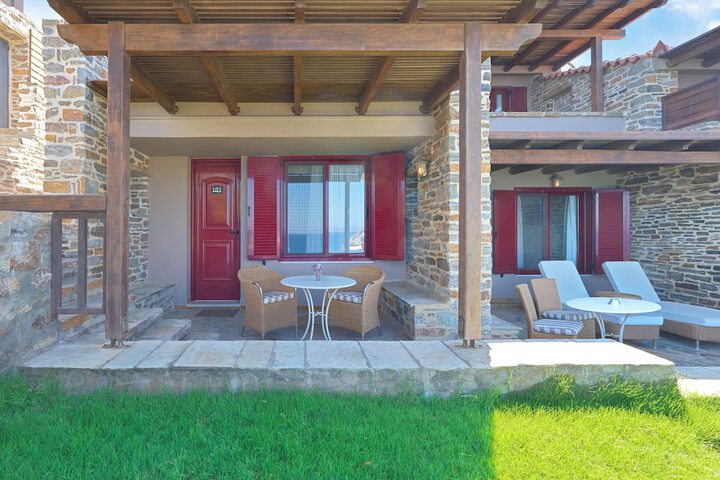 Terrace/Patio 65 of 131
