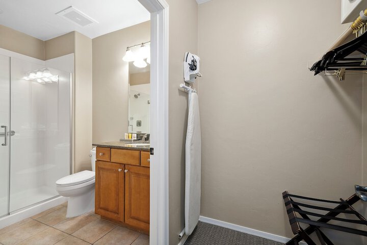 Room 15 of 70