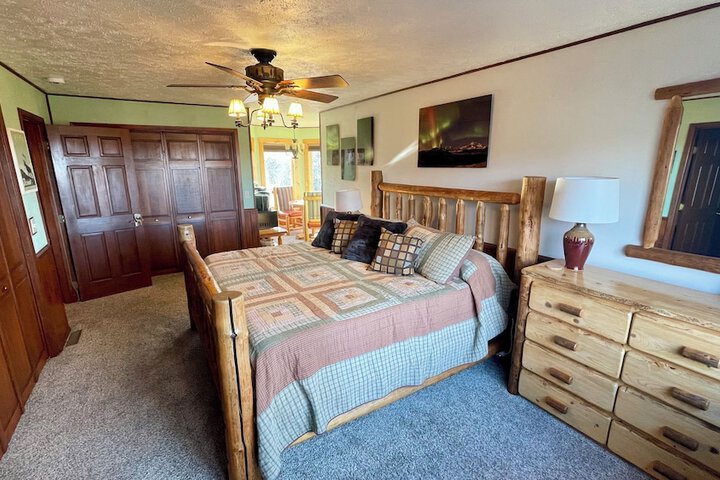 Room 6 of 61