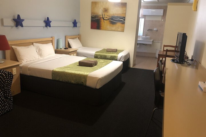 Room 15 of 53