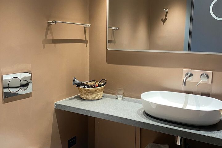 Room 10 of 58