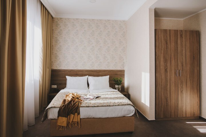 Room 5 of 70