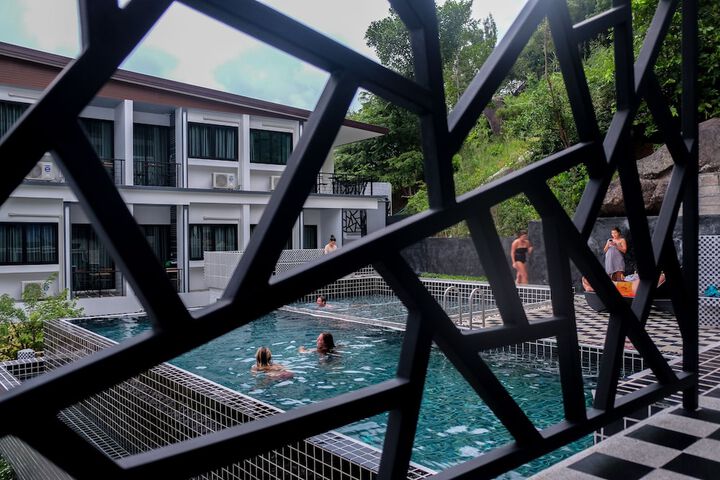 Hotel with Pool