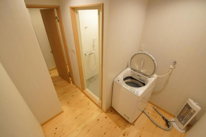 Room 7 of 23