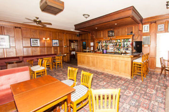 Lounge 67 of 87