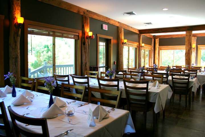 Dining 56 of 85