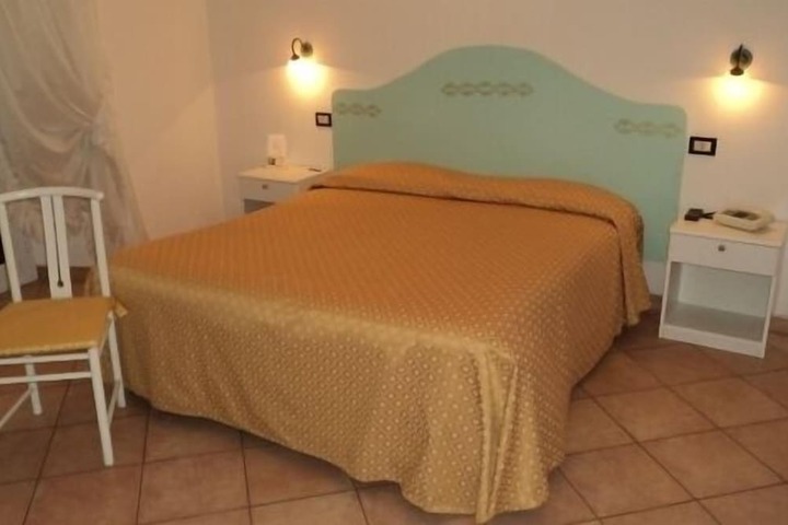 Room 14 of 54
