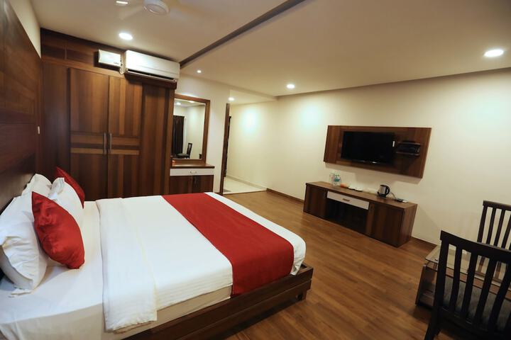 Room 10 of 27
