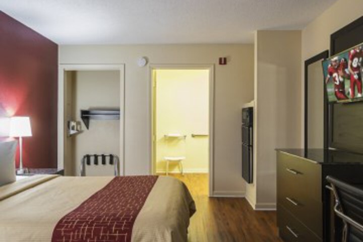 Suite 10 of 47