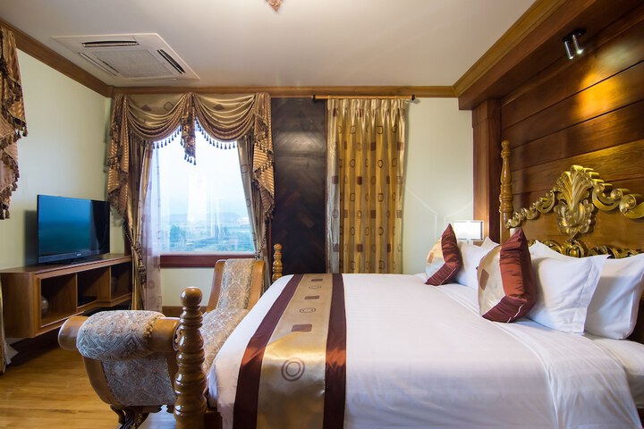 Room 30 of 181