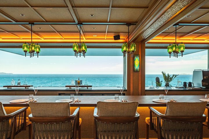 Dining 54 of 81