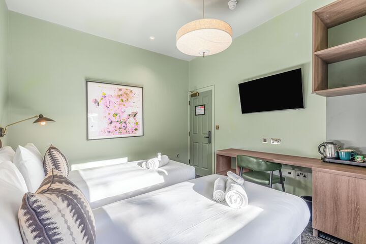 Room 10 of 57