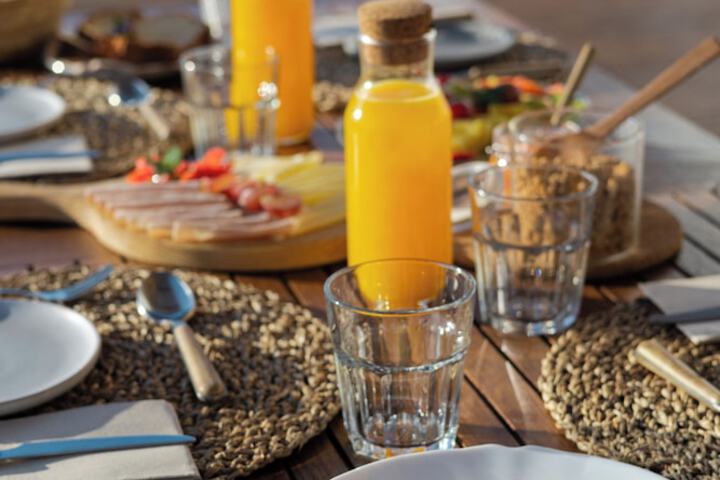 Breakfast/Coffee Service 93 of 99