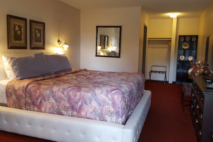 Room 21 of 80