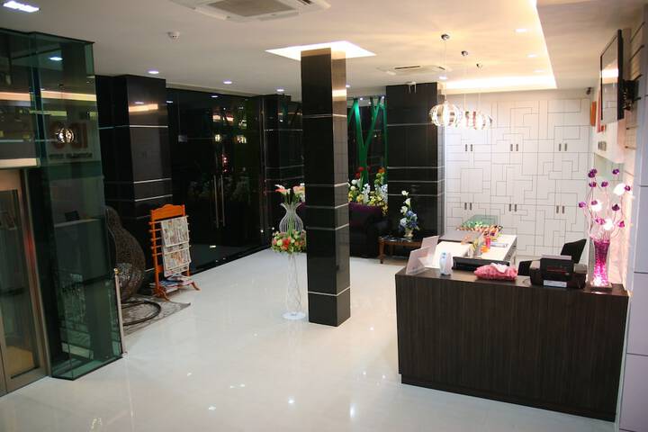 Hotel Interior 4 of 27