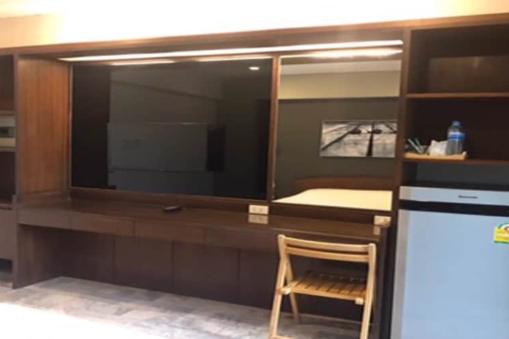 Room 5 of 29