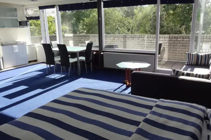 Terrace/Patio 3 of 8