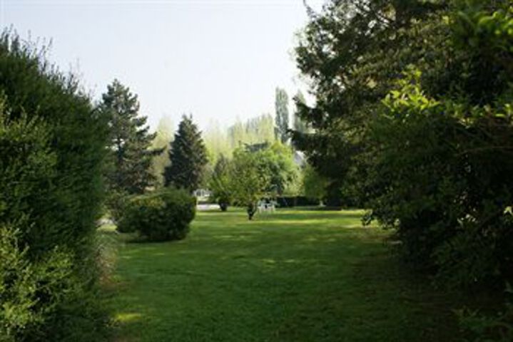 Property Grounds 16 of 23