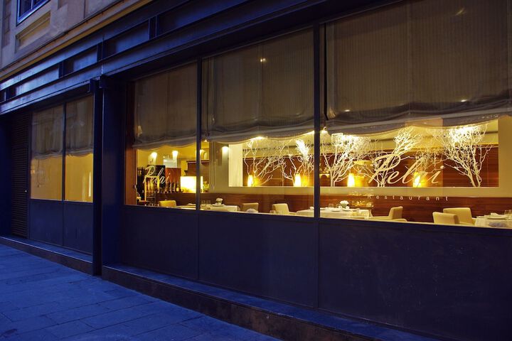 Dining 91 of 116