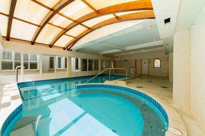 Pool 26 of 48